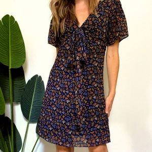Madewell Navy Floral Dress Size 8 - lined, bow detail